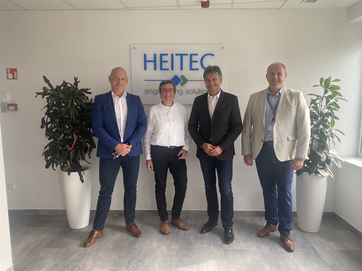 Hornegger's tweet photo. Today I visited #HEITEC in #Budapest. Inspiring discussions. Outstanding opportunities for #FAUstudents and #BMEstudents. @UniFAU @eelisa_eu @BME_en @moeslein https://t.co/5QmJb7ziLM
