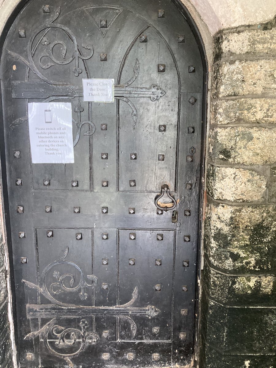 asaplocks's tweet photo. Aesthetics are important, especially when fitting to a 13th century medieval church. So we went with an antique twist to a modern solution. https://t.co/PbGwg5PGEn