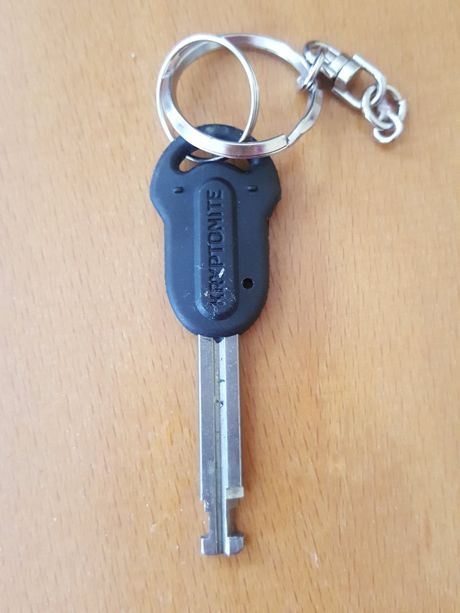 eliza64's tweet photo. Key #found #castletown #Leixlip today. https://t.co/FCptN28cL4