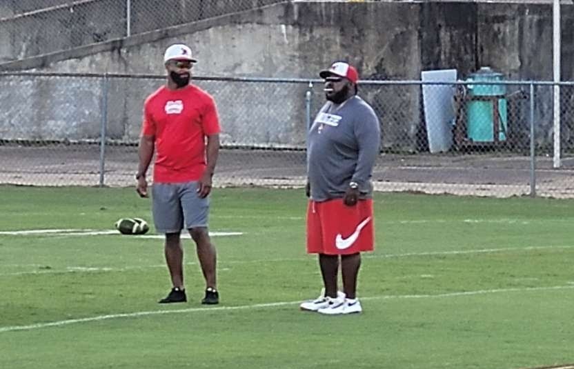 jarrod_milloy's tweet photo. Let's get this 💰 Someone said there's a game or something tonight 🤷🏾♂️ #simpsoncountysuperbowl #soufside #dirtysouf https://t.co/cGM9MNXLHw