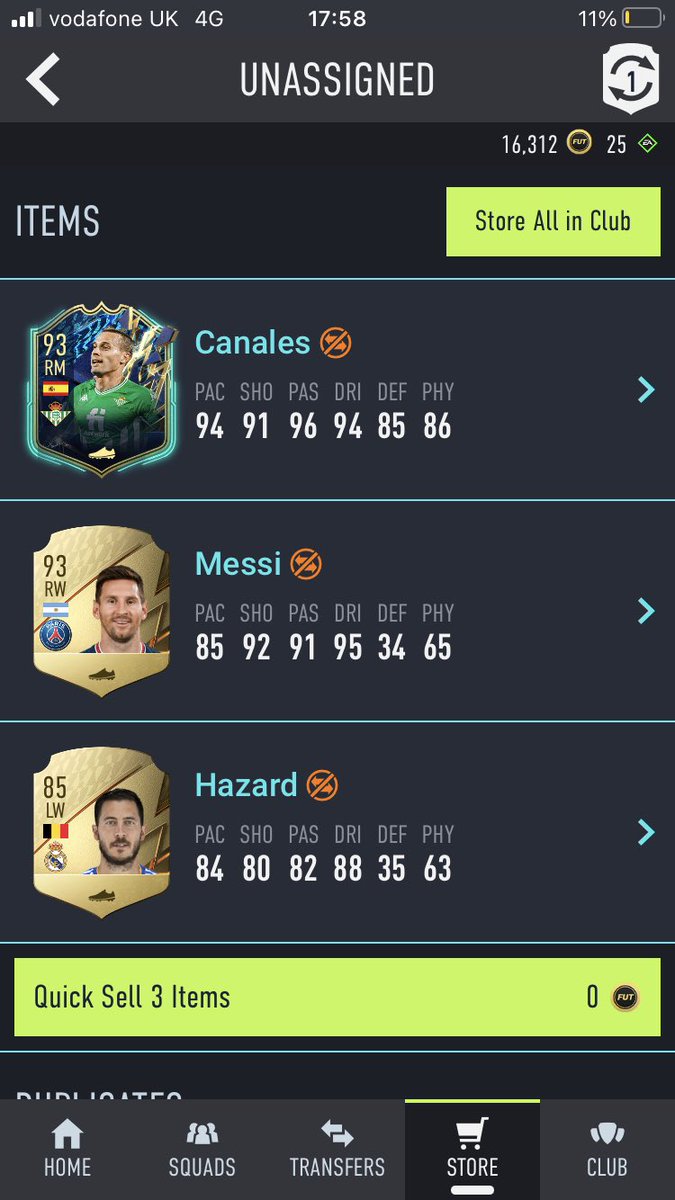 JacksonSim4's tweet photo. @EASPORTSFIFA @EAFIFADirect I just packed messi but it’s his normal card 2 minutes before 6pm, why isn’t it his shapeshifters??? It says the time at the top of the photo 😤 https://t.co/lGzeF2Iqas