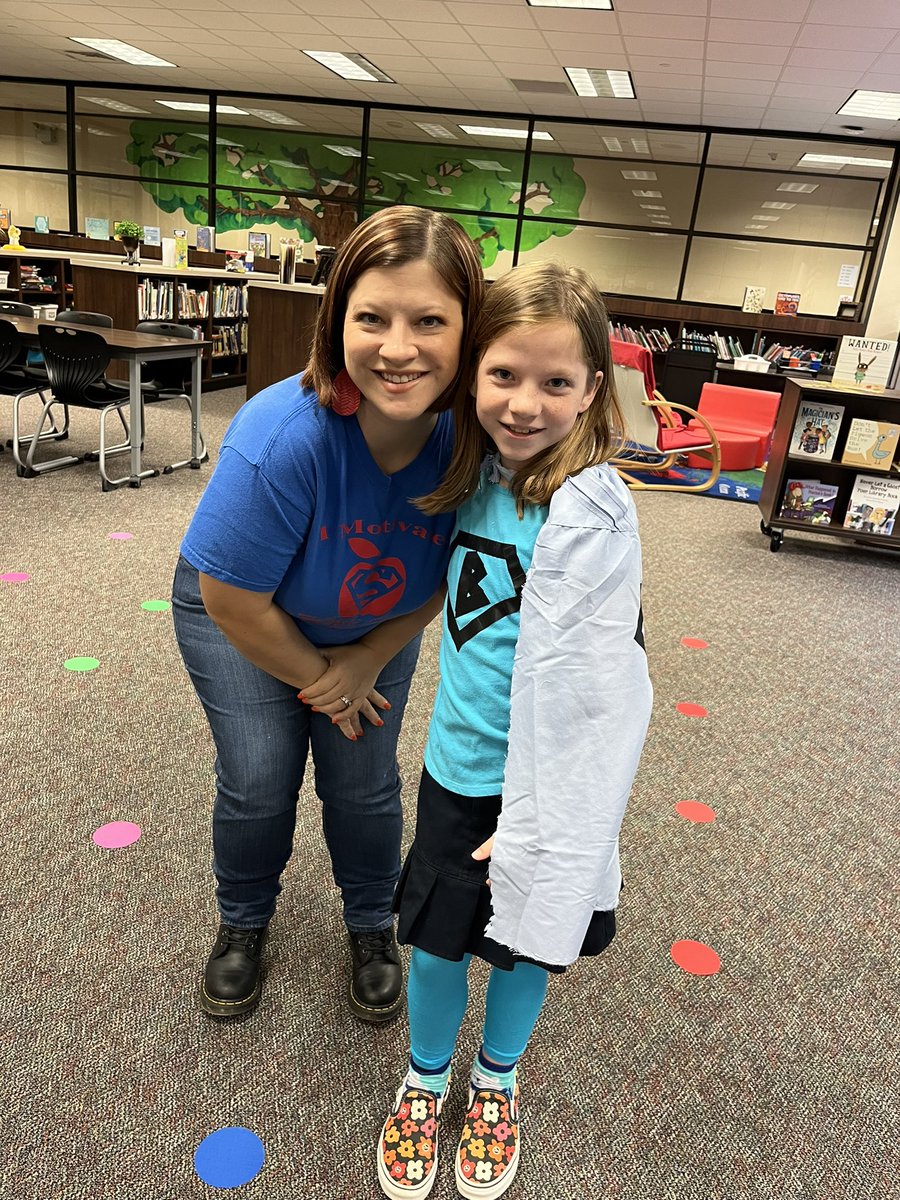 ShannonHeniff's tweet photo. We are Cyber heroes, not cyber villains @TISDDPES ! #teamtomball #deckerstrong #digitalcitizenship https://t.co/DzxpMqttWD