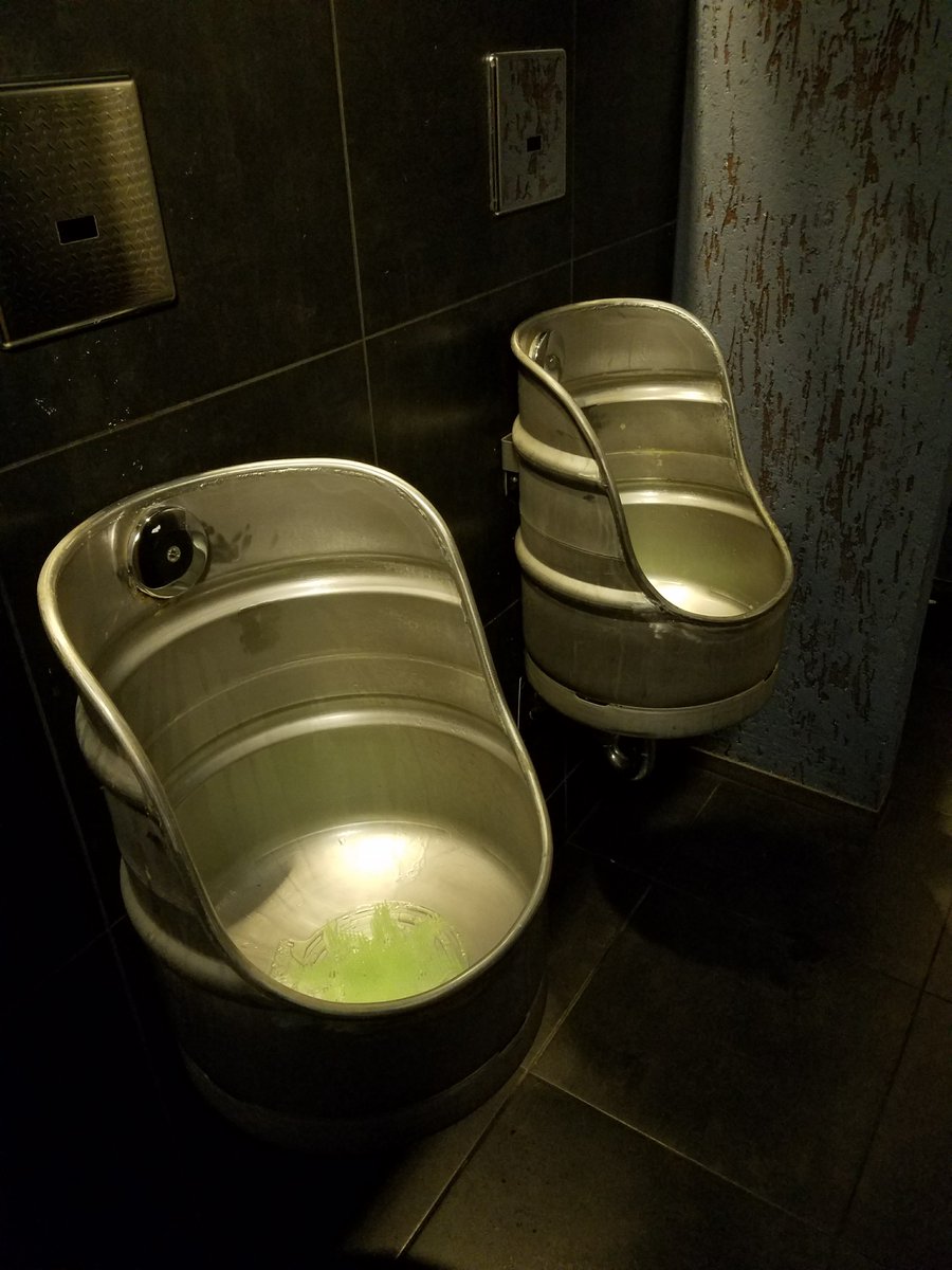 natecopt's tweet photo. @JohnnysTaverns Saw a similar setup at this bar (https://t.co/7QN0NvyoWk) in Prague. https://t.co/apbdW9LfCm
