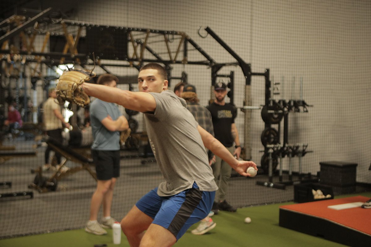 TreadAthletics's tweet photo. We're still hiring!🚨

Position: Performance Coach
Location: Charlotte, NC
Salary: BOE, starts at $54k
Benefits: Healthcare, Vision/Dental, 401(k), relocation bonus
Status: Full Time

Who's the best young pitching mind you know? Tag them &amp; RT this! Details⬇️ https://t.co/M9ogM7ODqx