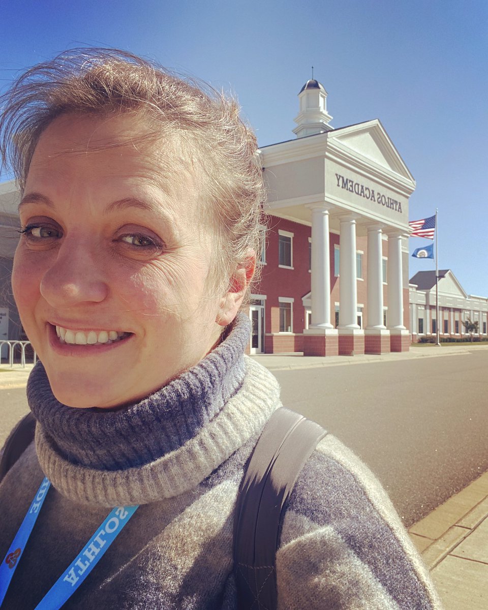 HeidiJeub's tweet photo. I am officially the art teacher at Athlos Academy- St. Cloud! The Whit Gallery and Tiny School of Art &amp; Design will still continue but in a meeting form… stay tuned! https://t.co/gshmi5Fgj0
