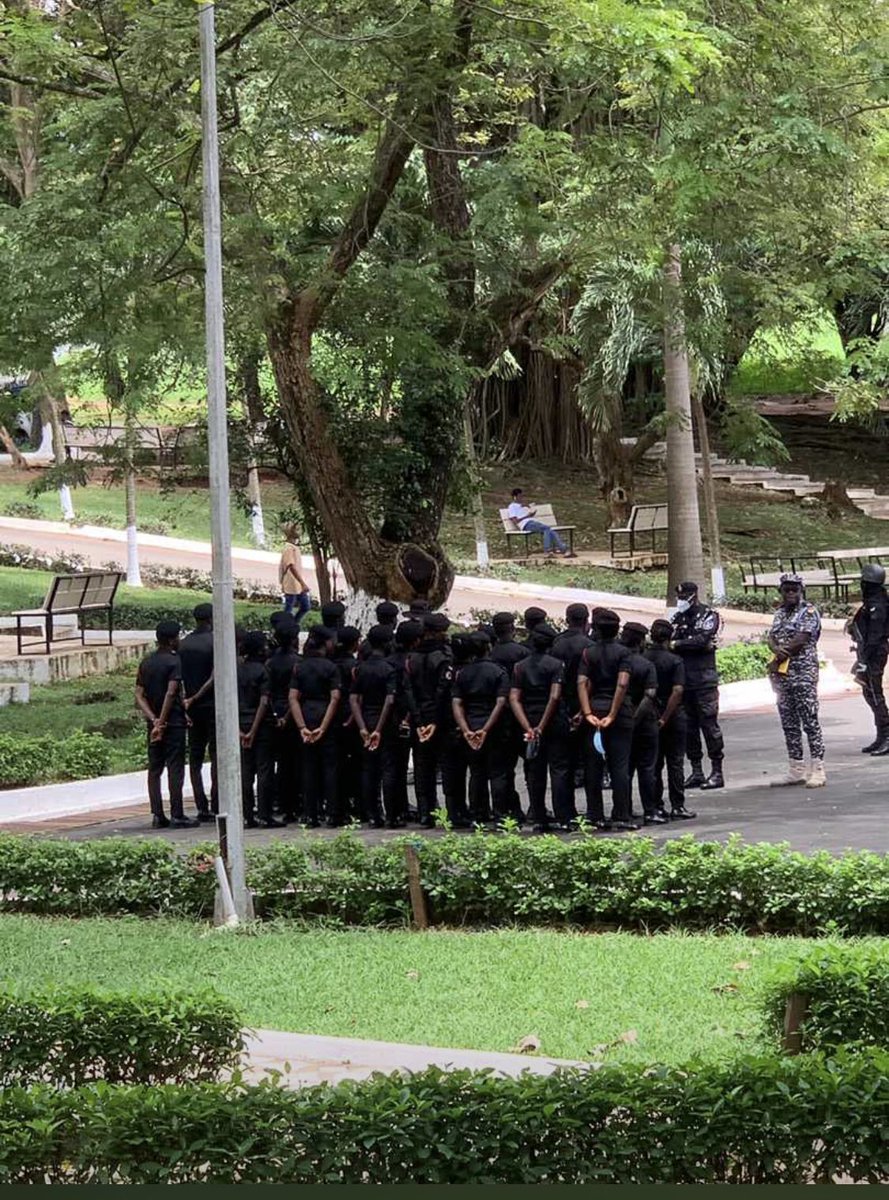 watsuptek's tweet photo. Matters Arising  [#BringBackJCRCs] 
  Students on daily basis complain of thefts and insecurities on and off campus, and yet little has been done. 
Today we see troops of Police on campus, is this a misplaced priority? If yes on who’s part? 

#KNUST #WatsuptekReport https://t.co/zUhhBPdeLl