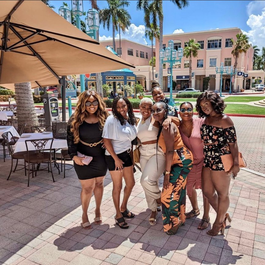LochBarBoca's tweet photo. Girl Gangs love long weekends spent at Loch Bar 🥂 https://t.co/nRqafDX3uO