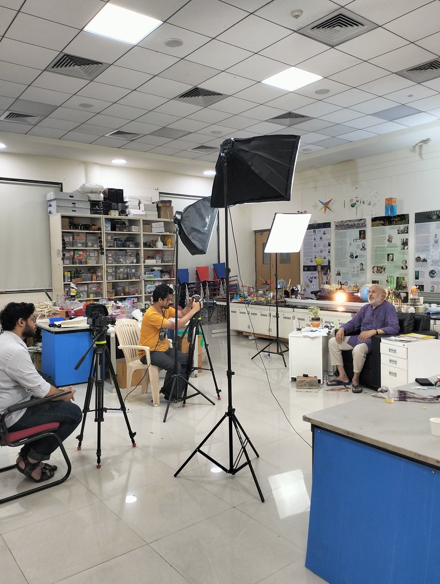 ScienceActivity's tweet photo. #Teachersday2022
#Sunday_Live @11am
YouTube Live from @ScienceActivity @IISERPune at https://t.co/9XlUU2sVKQ
Join us on Sunday, 4th September 2022, at 11:00am.
Talk by Shri Arvind Gupta (Renowned Science Communicator and Padma Shri Awardee)
#open_to_all https://t.co/EIUbRWpD59
