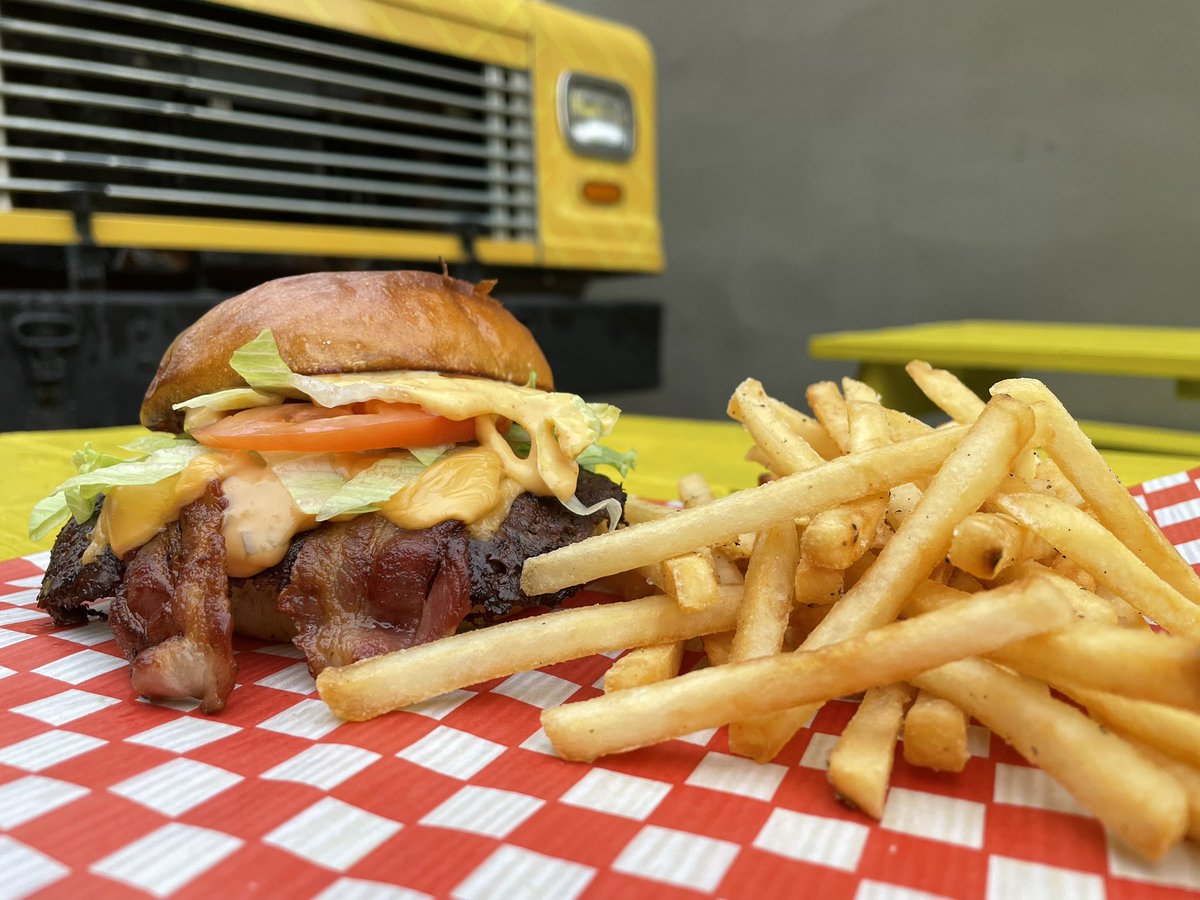 SquareBurger709's tweet photo. Kinda forgot we had a Twitter, not gonna lie…
Anyways, we’re open until 7 down on Water Street! Free fries with any burger or brew dog purchase! 
Order online and have your food ready to go when you get here! Links in our bio. https://t.co/hSP1HhjHWl
