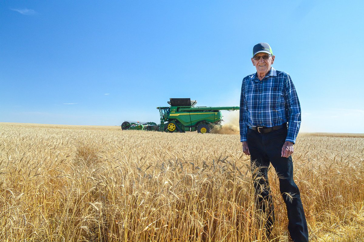 FPGenetics's tweet photo. Mr. Campbell went overseas on April Fool's Day 1944. He jokingly said that when he got on the boat he wondered if he was a fool for doing it😁 https://t.co/zsRRbumwqj