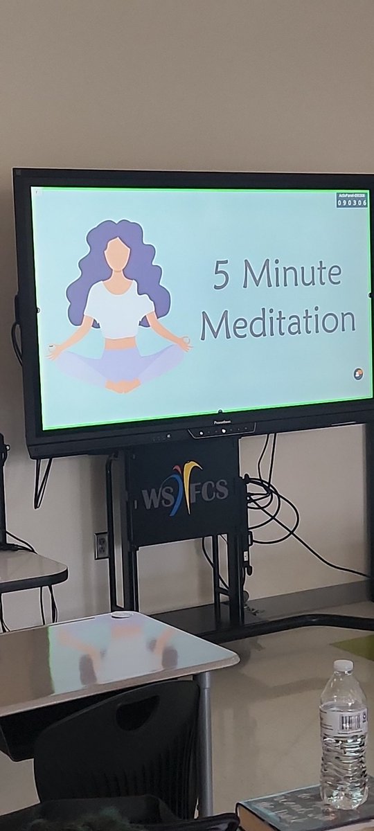 PaisleyIBMath's tweet photo. Ms. Robinson's class is exploring ways to deal with test anxiety/stress by meditation and positive communication. 
#SEL #IB #EveryDayEveryWay #mindfullness 

@VMSTheMathLady @PaisleyIBMagnet @EducatorKato @WSFCSSEL https://t.co/VBxk7RE1BB