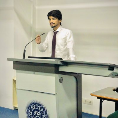 RasheedBuriro5's tweet photo. #NewProfilePic https://t.co/bVZst36Adq