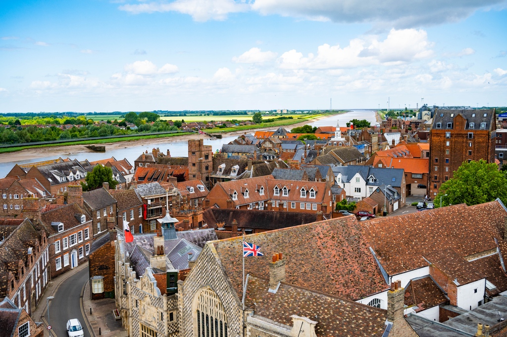 DiscKingsLynn's tweet photo. Heritage Open Day returns to King's Lynn this month - 11th September 🏛️

Head into KL to experience our town’s history up close and personal as key places of interest in King’s Lynn open their doors to the public!

For more details visit the Council or Civic Society website 🖱️ https://t.co/cq7IoBKXup
