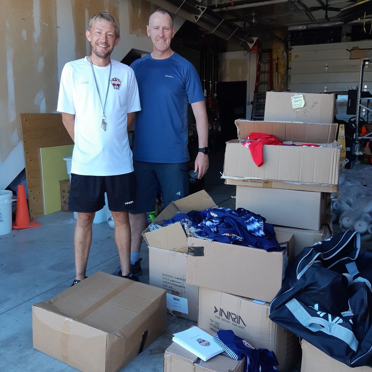 4DSDO's tweet photo. Big thanks to James Sewell &amp;  @NewmarketSoccer   for the van-load of goodies! We are so grateful!
 It takes 2 months for items to make it from Aurora all the way to Dekpor, Ghana. We'll have to wait patiently for the distribution photos!  #MakingADifference #ChangingLives https://t.co/fse1xEP7ap