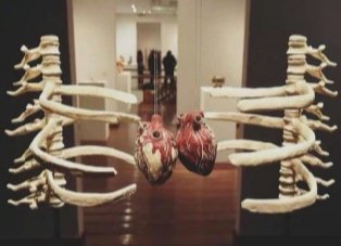 ifromjupiter's tweet photo. this is what happens when two people hug each other https://t.co/tzyxltL1Dw