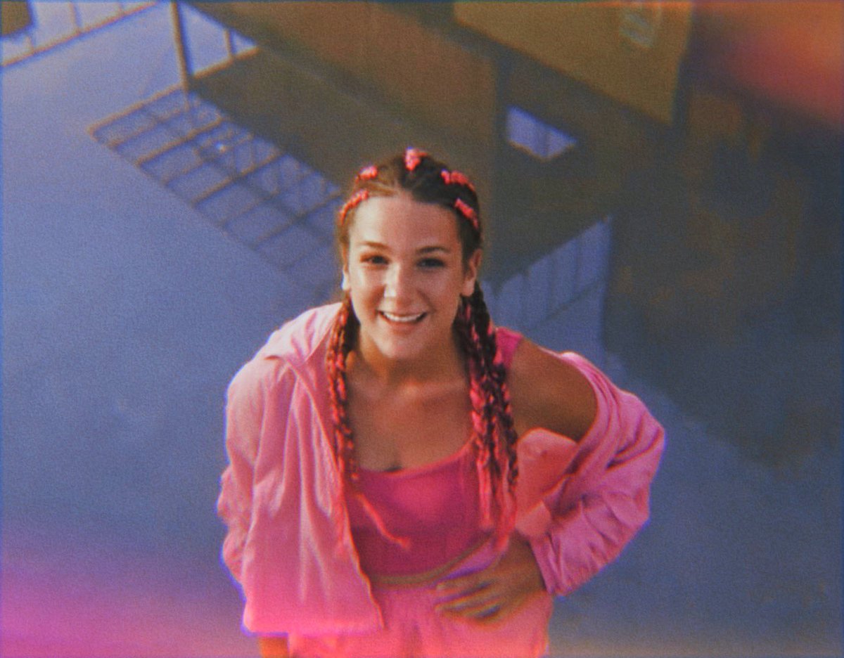 picsofnisa's tweet photo. Bu en kötü günümüz olsun Nisom 💓

#NisaBölükbaşı https://t.co/FyDxqnZX0P
