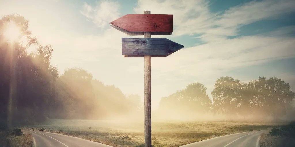 LornaByrne's tweet photo. You know how someone might say “I felt very strongly that I should go right instead of left.” And the next time “I will try and go the way I felt I should have gone.” The angels are teaching you. When there is something really important in life, how to make the right decision. https://t.co/pPRCBPiejX