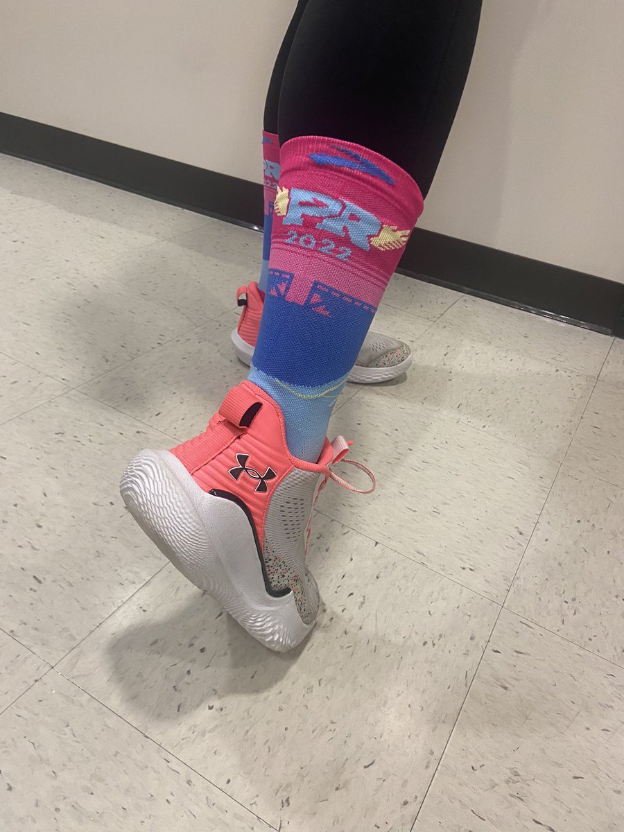 classycounslr23's tweet photo. Them: Blackwood you ready to play in the staff vs. students volleyball game? ๐ @GriffinCoun @Griffin_MS
Me: You donโt have to get ready if you stay ready๐๐๐ #competitivemuch
We won by the way๐ https://t.co/HBXrNpPa64