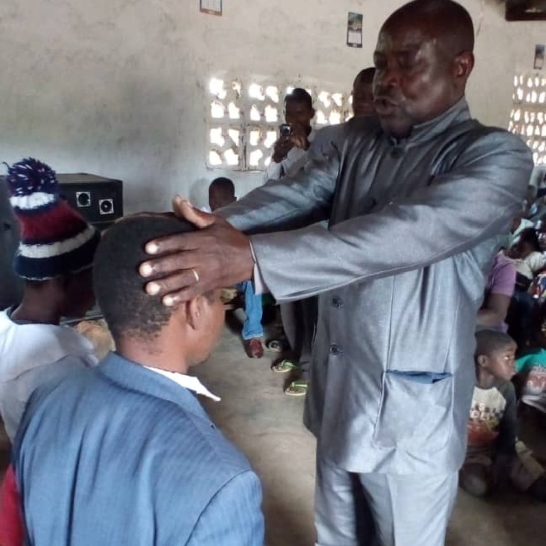 ActionOverseas's tweet photo. 🇲🇼 Another Malawi ordination

At the end of August, Pastor Smart Kambalame was ordained at Nsanje in the southern region of Malawi. https://t.co/aD16WZTo4E