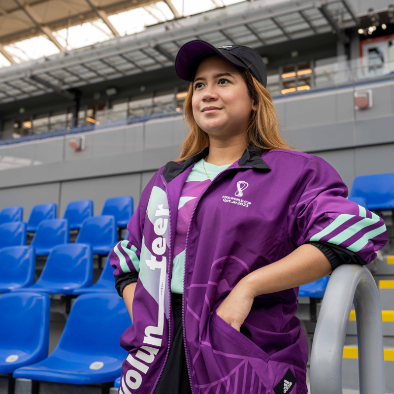 FIFAWorldCup's tweet photo. Looking sharp! 👕✨

Now the #FIFAWorldCup volunteers have their new official uniforms, they’re set to start training for the big kick-off! 🙌

@adidas | #FIFAVolunteer