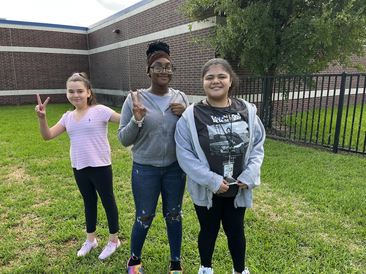 Monica Auffant (@laprofemoni) on Twitter photo On #FeelGoodFriday the Principal takes you outside to play! <a href="/JaneWessendorff/">Jane Wessendorff Middle School</a> <a href="/LamarCISD/">Lamar CISD</a> On #FeelGoodFriday the Principal takes you outside to play! <a href="/JaneWessendorff/">Jane Wessendorff Middle School</a> <a href="/LamarCISD/">Lamar CISD</a>