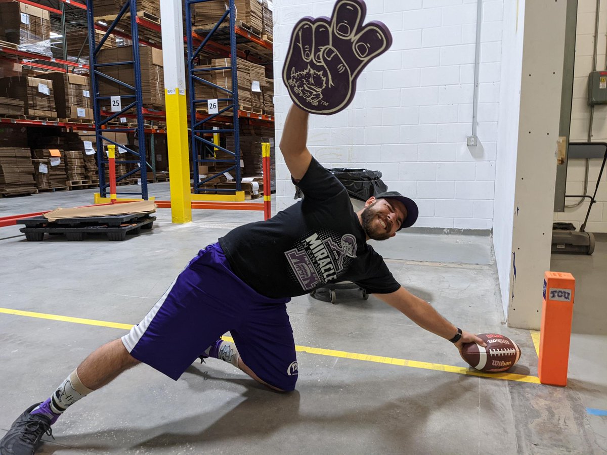 GlobalWidget's tweet image. It's #CollegeColorsDay at Global Widget as we kick off the college football season!