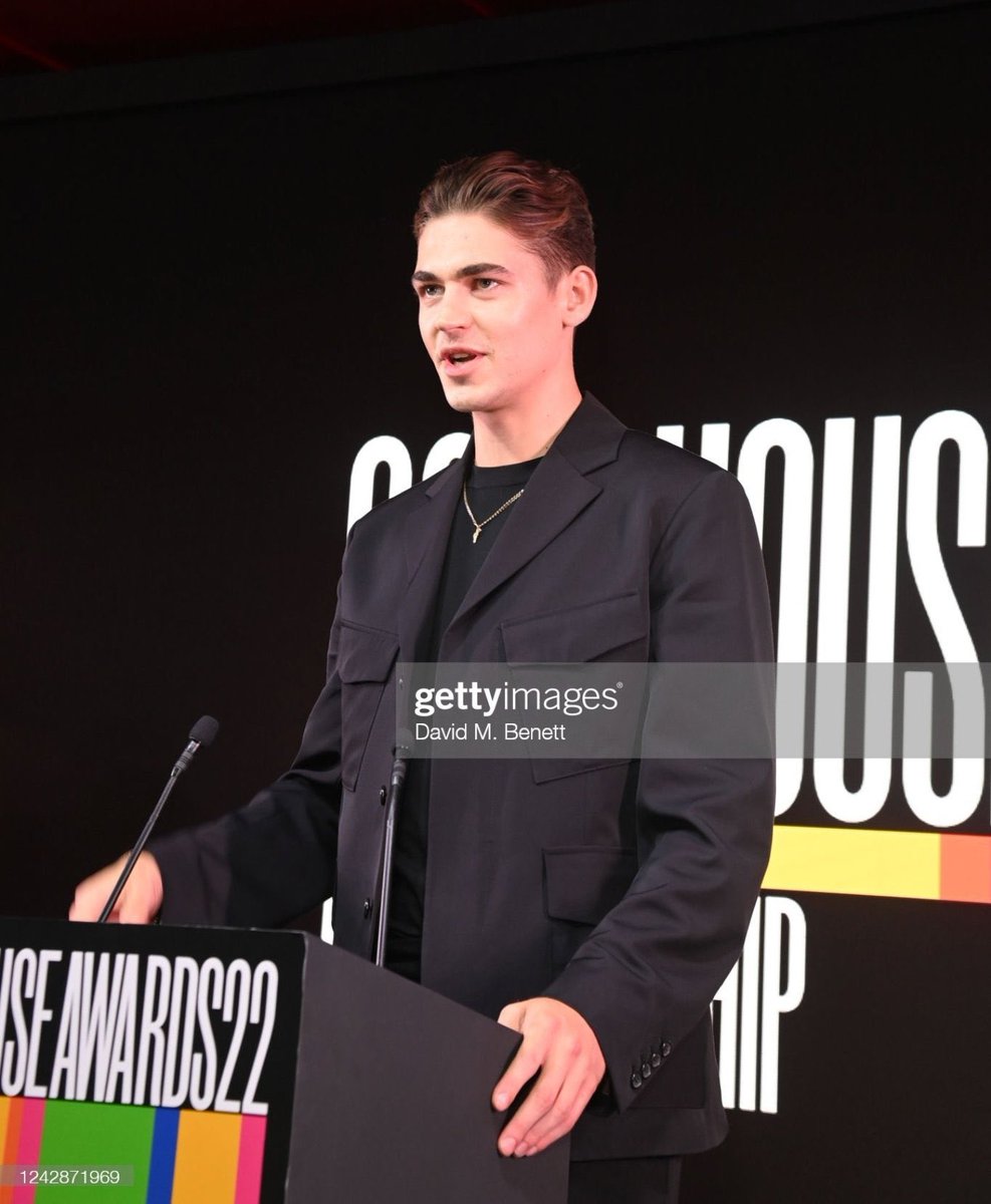herofthourly's tweet photo. HERO FIENNES TIFFIN. https://t.co/Gad7HiqtyL
