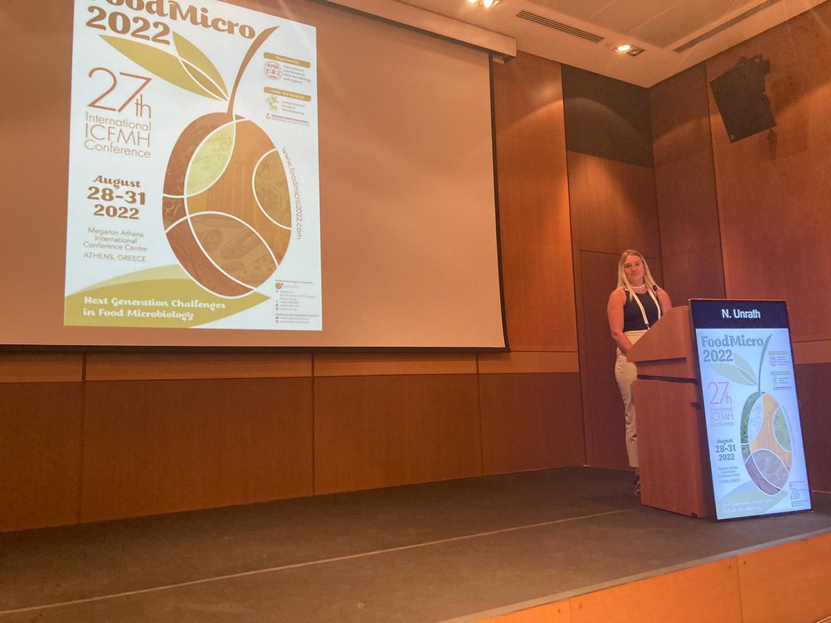 CfsUcd's tweet photo. @NataliaUnrath presenting the genomics of one of her favourite food-borne pathogens 🧫 #Listeria at @FoodMicro2022 #foodmicro https://t.co/O4QJLq4qJl