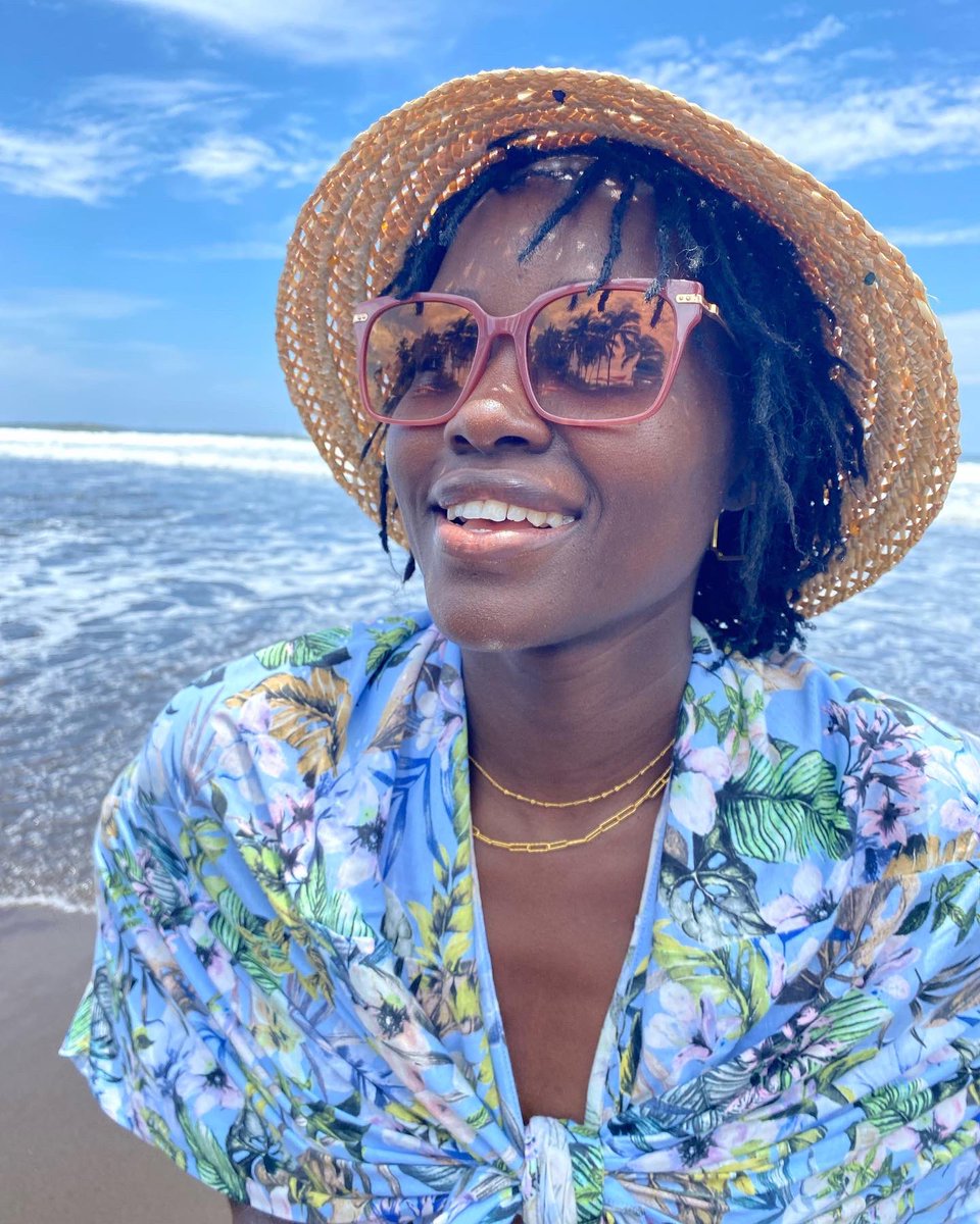 Lupita_Nyongo's tweet photo. Long weekend mode activated 🌊 https://t.co/a0PCDl8HtS