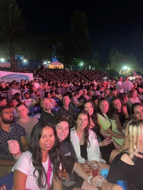 SwimRecruiting's tweet photo. Here at SWIM, we work hard... but play even harder🎡🎢 Our wonderful bosses treated us to a fun packed evening at the PNE with tickets to see Shaggy and TLC🎶 A few of our swimmers did not go home alone...🧸🧸
#SWIM #SwimRecruiting #swimevents #swimfamily #PNE #playland https://t.co/G0Brz1lCYd