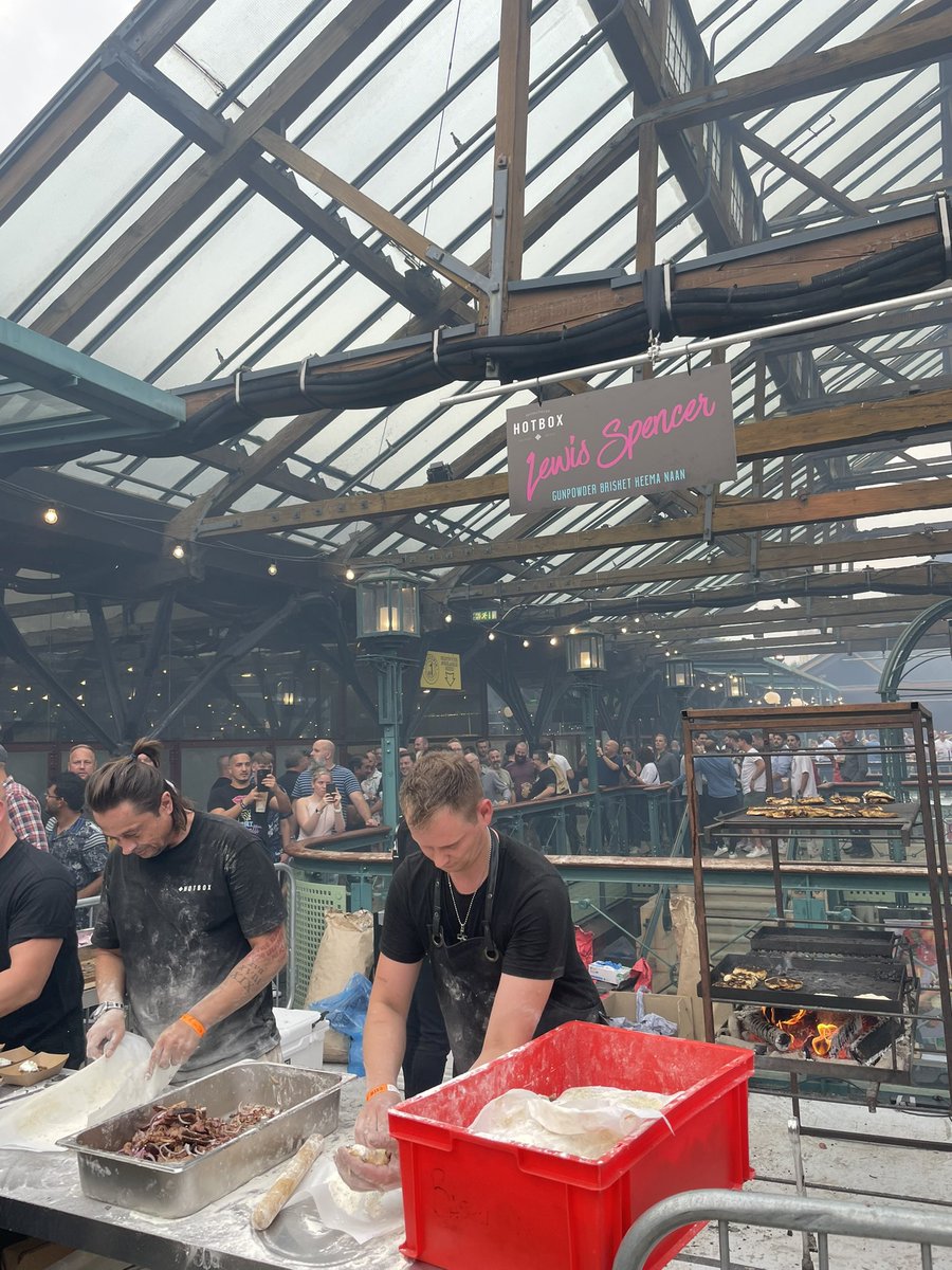 DanishCrownUK's tweet photo. Next we tried the Gunpowder Brisket Keema Naan from another of our customers @HotBoxLDN… delicious! 😋 @MeatopiaUK @TobaccoDockLon #meatopia #tobaccodock #meatsupplier https://t.co/W6IiKhGT71