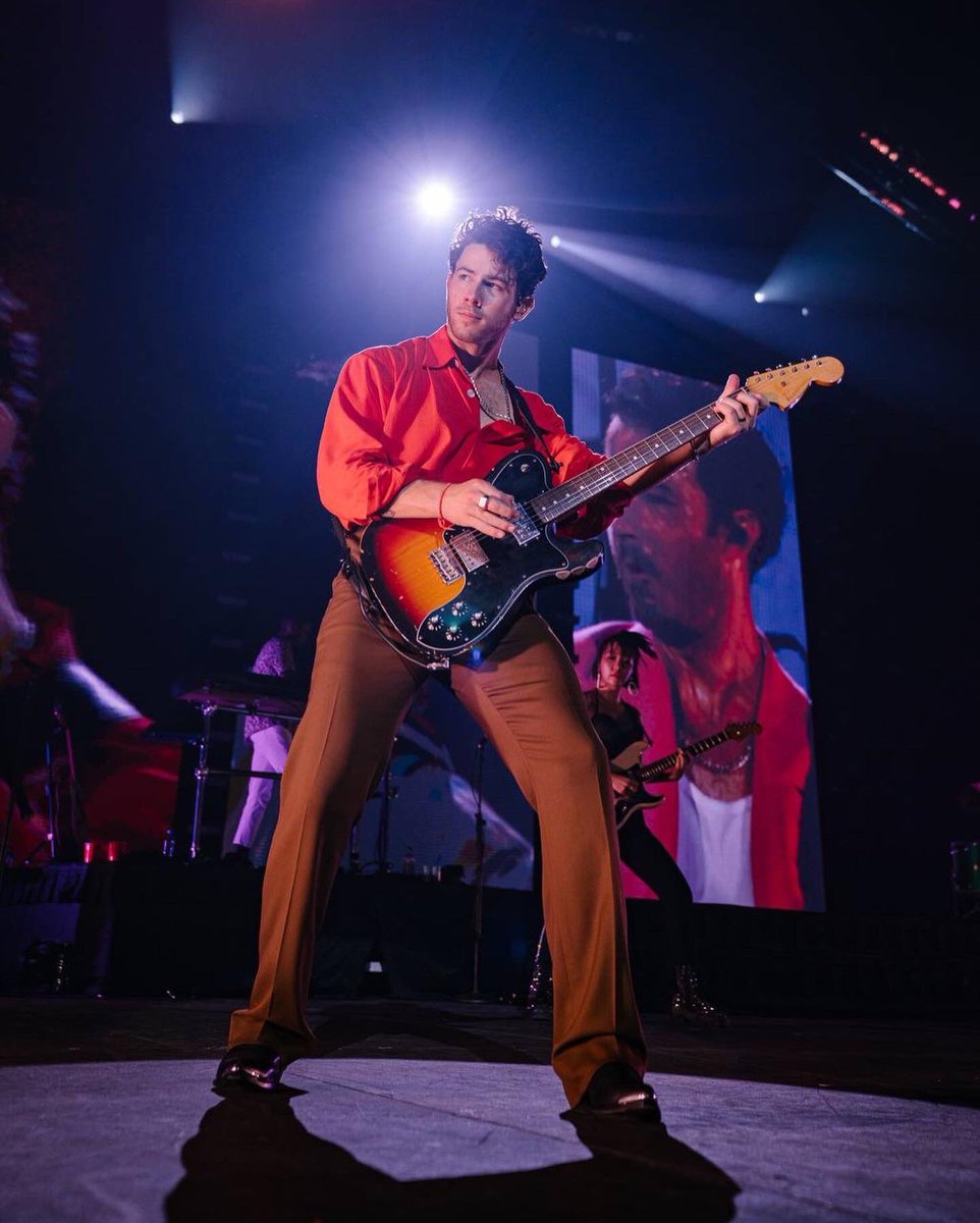 jonasbrothers's tweet photo. Night 1 in Monterrey 🇲🇽 See you again tonight for round two!! https://t.co/XuMK8n5TWW
