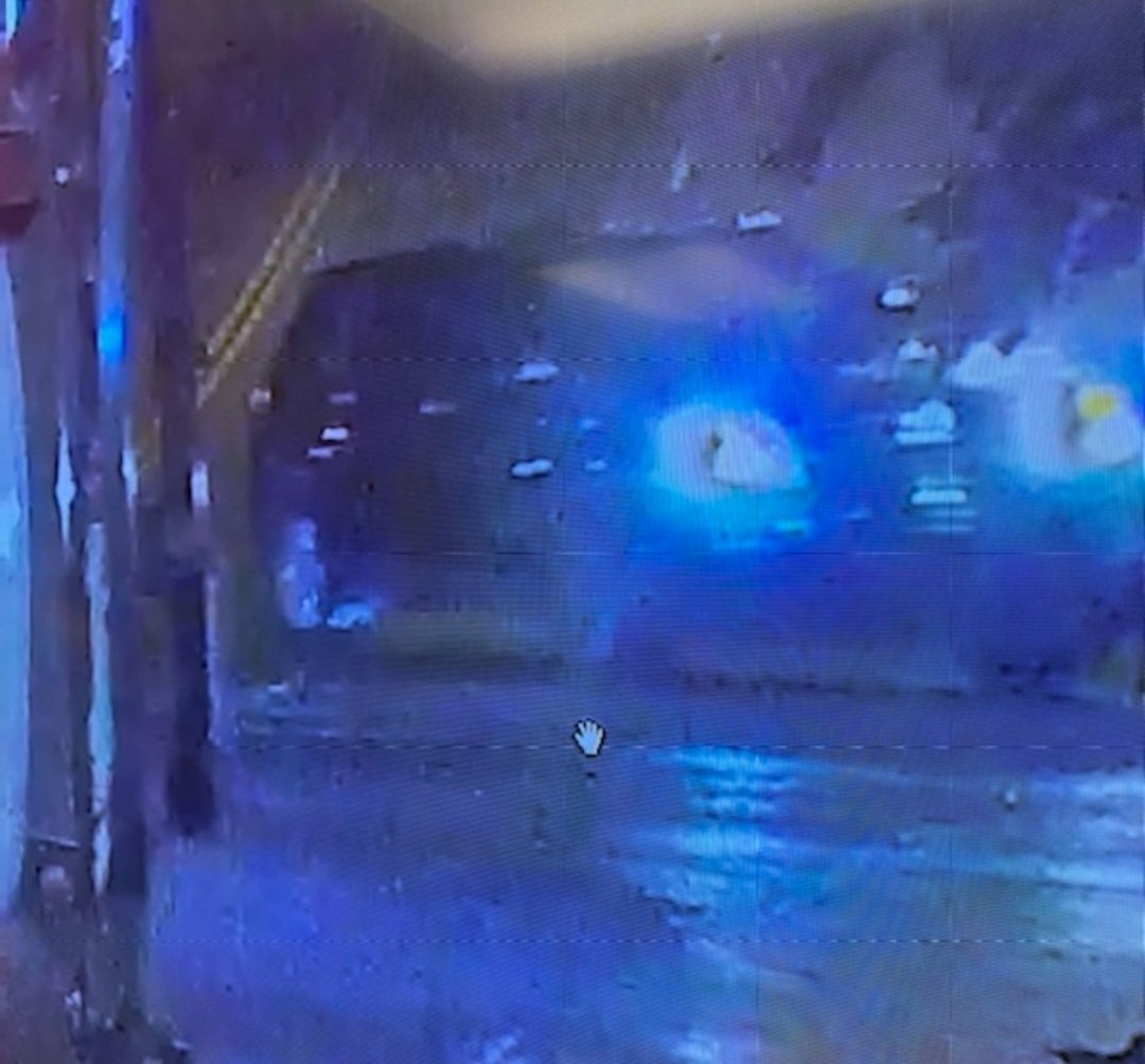 MEM_PoliceDept's tweet photo. The photos of the suspect's vehicle. https://t.co/7GB4RRb98t