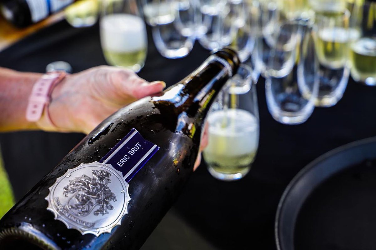 BTLwinery's tweet photo. We're pouring wine all weekend long! 

We're open DAILY 10 AM-7 PM -- join us for the last long weekend of summer by tapping the link in our bio to make a reservation! 

We'll see you in the Big Red Barn! 

#betweenthelineswinery #winecountryon #niagarawine #vqa #LabourDay https://t.co/1JUOKBoNUx