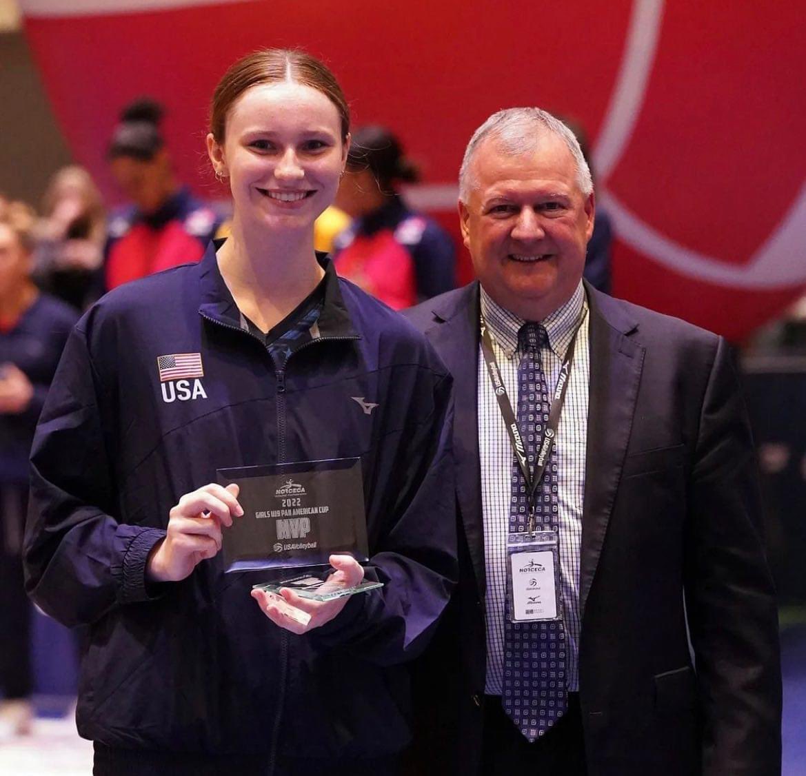 kairoselitevbc's tweet photo. Good luck and safe travels to 18 Adidas setter Bergen Reilly as she joins Team USA to compete in NORCECA Women’s Final Six in Santo Domingo Sept 4-11th! Unbelievable experience for @BergenReilly ! Go get ‘em @usavolleyball 🇺🇸 #KairosFam https://t.co/U78QQD4a70
