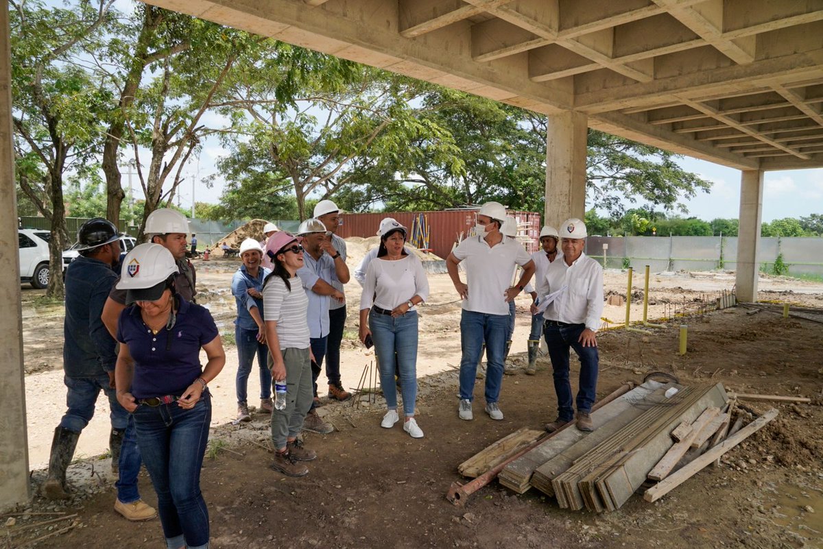 FondoFFIE's tweet photo. Avanza la construcción de la I.E. Villas de Aranjuez en #Cartagena, un megaproyecto educativo que desarrollamos junto al @Mineducacion, la fundación @fpiesdescalzos y la fundación @F_Santo_Domingo.

#ConstruimosOportunidades 💯 https://t.co/JEjhSfrGR2
