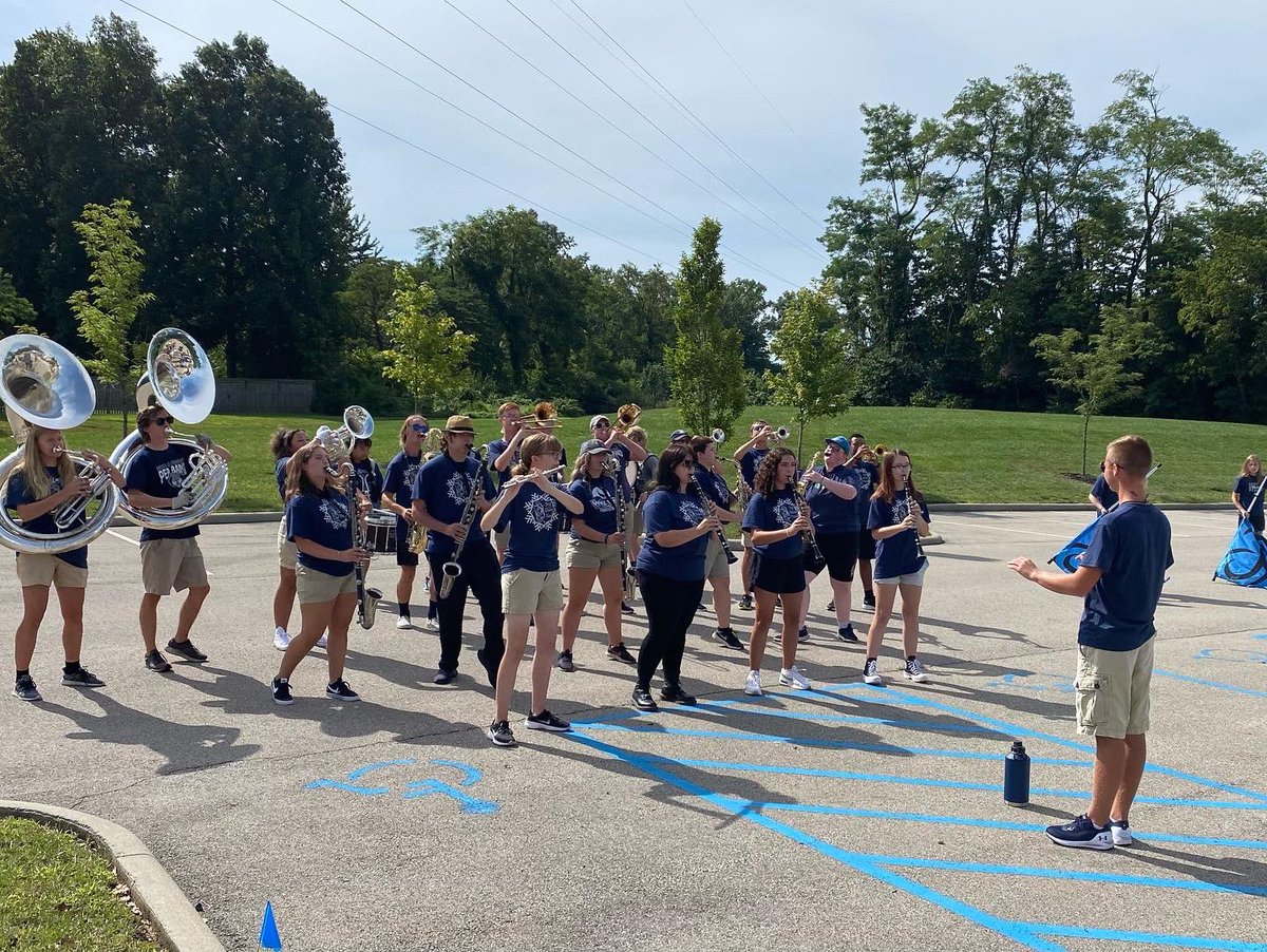 Thanks to The Glen for inviting members of the West Clermont Marching Band to perform during today’s Resident Retreat. WCMB appreciates the opportunity to provide entertainment for the residents during this fun tailgating event. #wcconnects