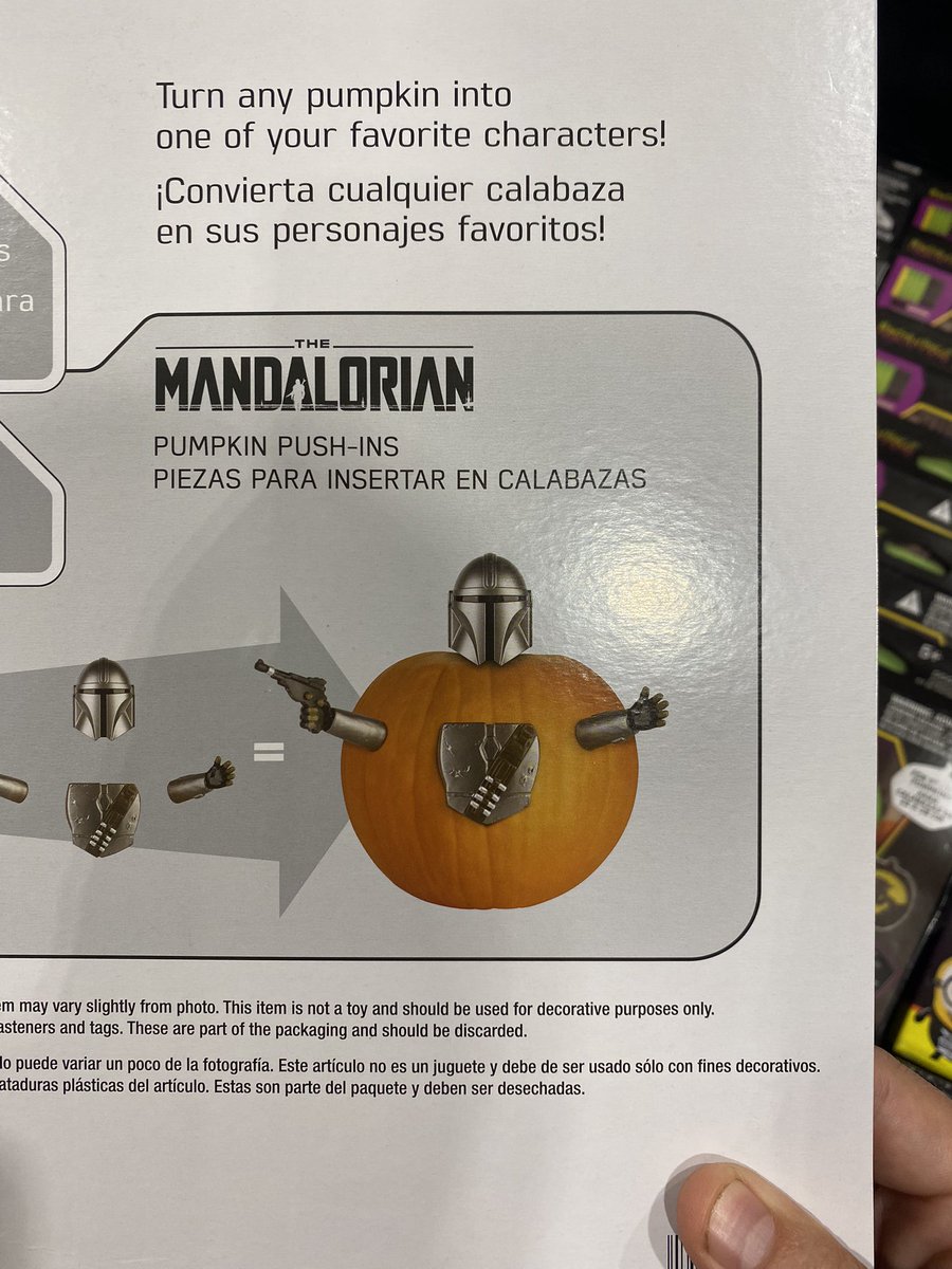 This Halloween, show off how lazy you can be. This is the way 🎃#starwars #Mandalorian #d23 #Halloween