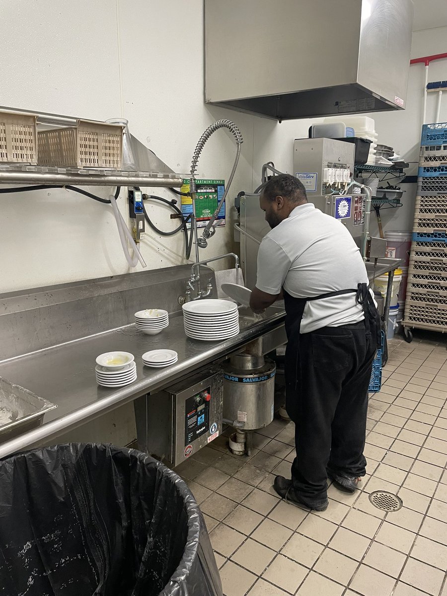 Our #STREAM participant Seth has been working hard completing laundry and helping out custodians all week at @MHSPirateNation , #ProjectSEARCH started their first official week in their rotations Nadia is working in activities and Antonio is in the dish room.