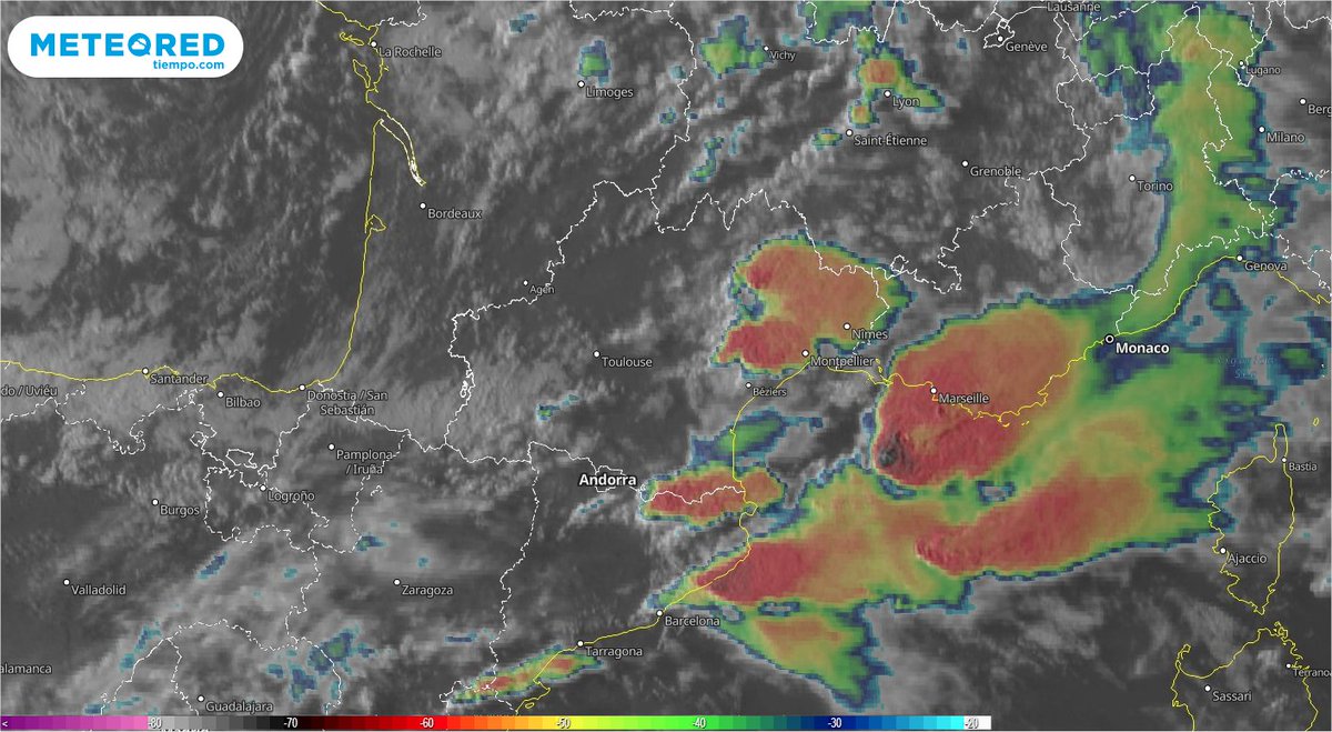 La convection est particulièrement intense en mer où les sommets convectifs sont désormais pointés à près de -75°C.
Multiples #orages virulents entre Catalogne et #Languedoc actuellement. 