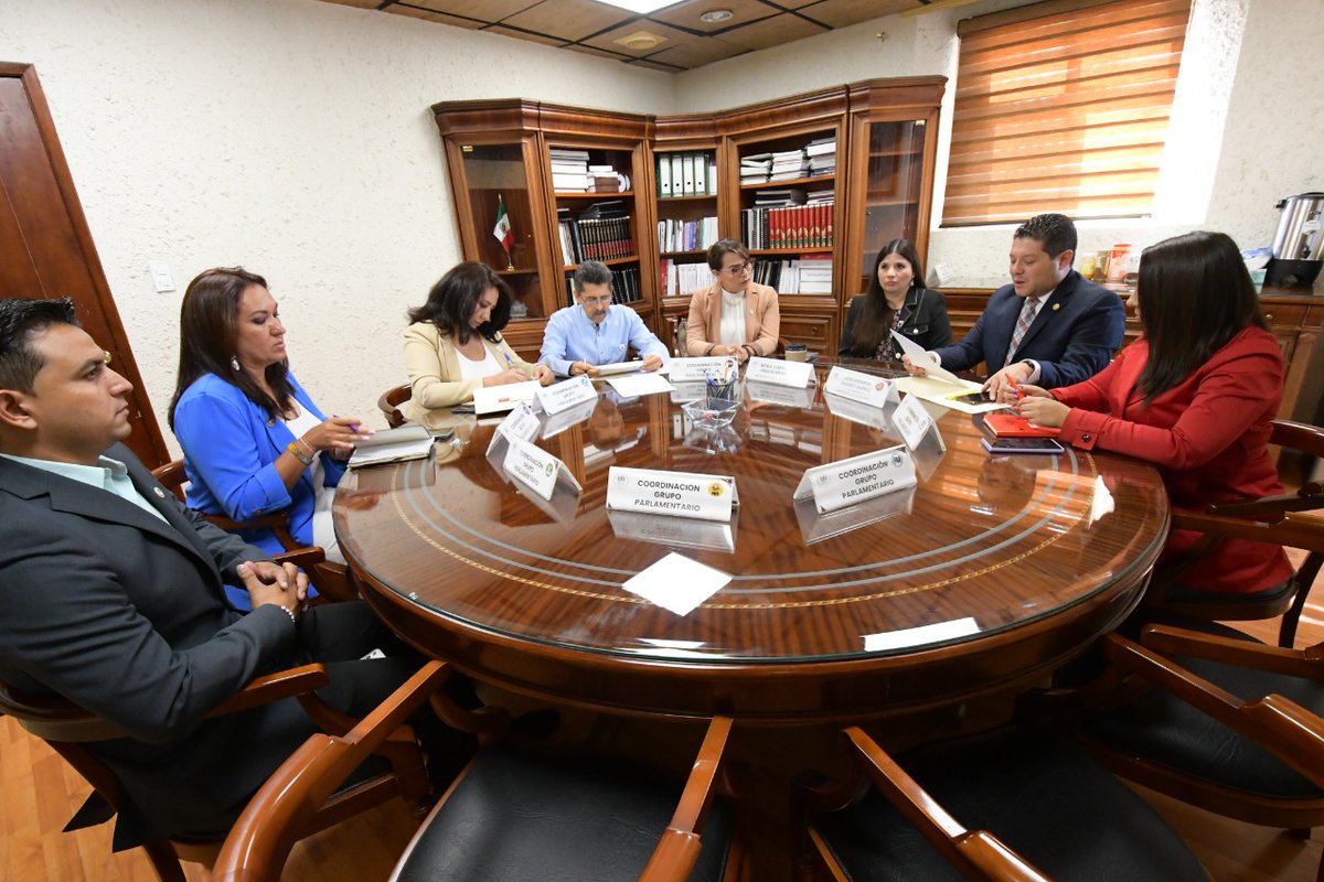 DipsMorenaZac's tweet photo. Hoy, en la Junta de Coordinación Política de la LXIV Legislatura del Estado de Zacatecas determinamos los pormenores de la entrega del Primer Informe del Gobernador @DavidMonrealA https://t.co/cNFJ8qfzPH