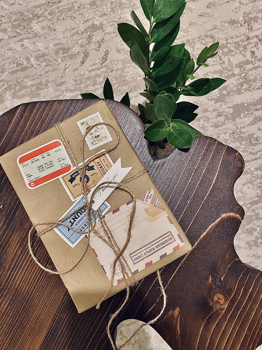 23oxii's tweet photo. أهلاً بالأصدقاء الجدد📚🍃
شكراً متجر @seen_library على أهتمامكم بالعميل وطريقة تغليف الكتب أسرتني بارك الله بعملكم ومجهودكم 🤍🤍📚.. https://t.co/l0Rc99sVsS