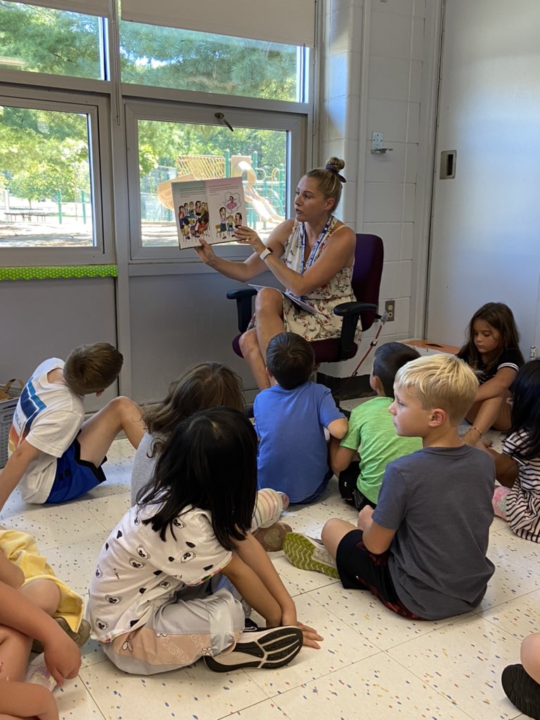 BGRicca's tweet photo. Visits to #Frenchtown and #Meadowbrook to end my week. 

First grade promises. 
How I got my name. 
Looking for Pete the Cat. 
Sarah the bucket filler. 

What a week! #ProudSuperintendent 

@mecrudale @domgiusti 

#RIed #EGPS #grateful https://t.co/SjzBtqzA7M
