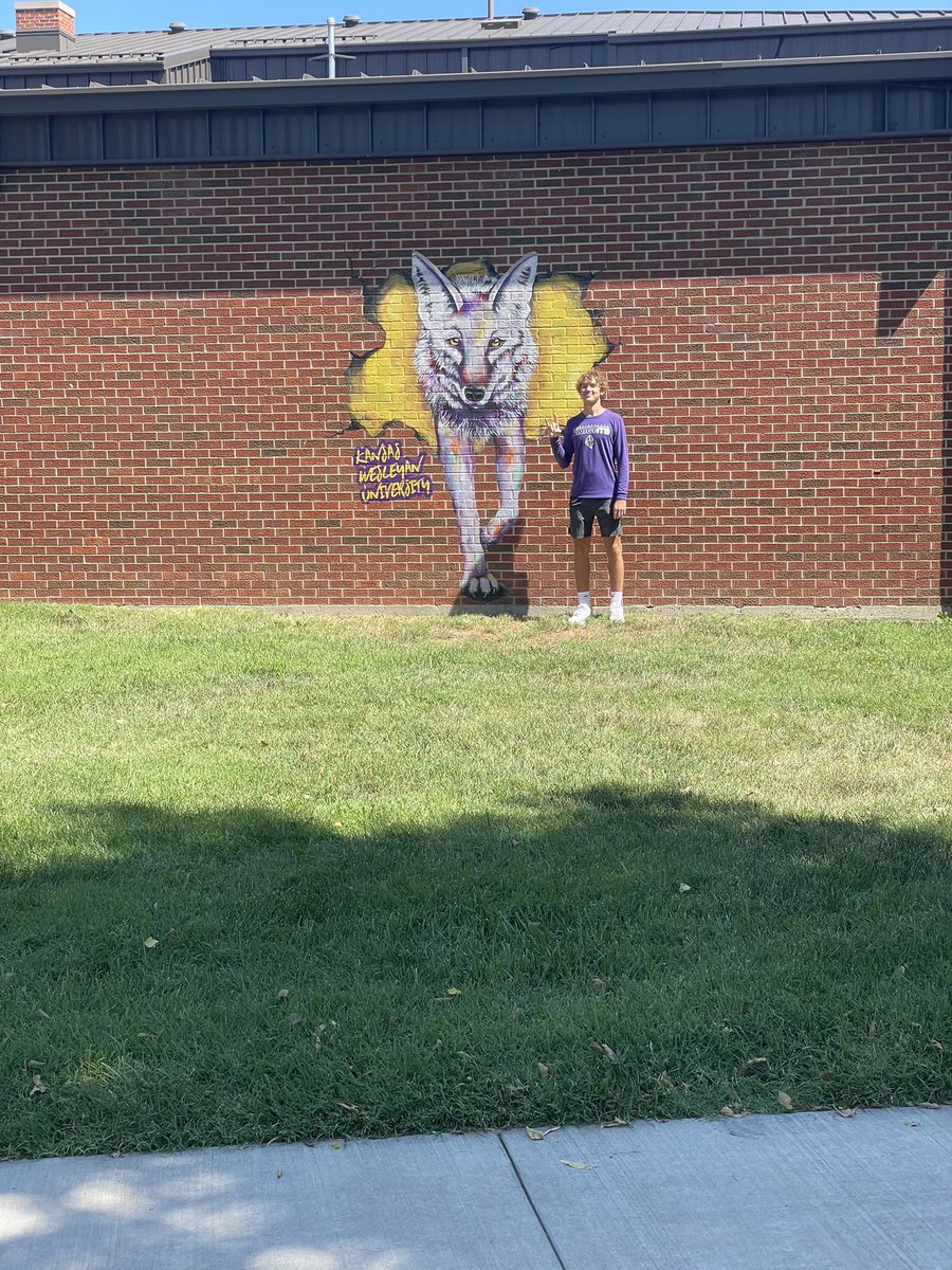 AidenLeckband's tweet photo. Thank you @KWUMBB for the having me on a visit and the chance to play with the team! I had a great time💜💛! @CoachMurdock4 @braydenjwhite https://t.co/ovATe3ITYC