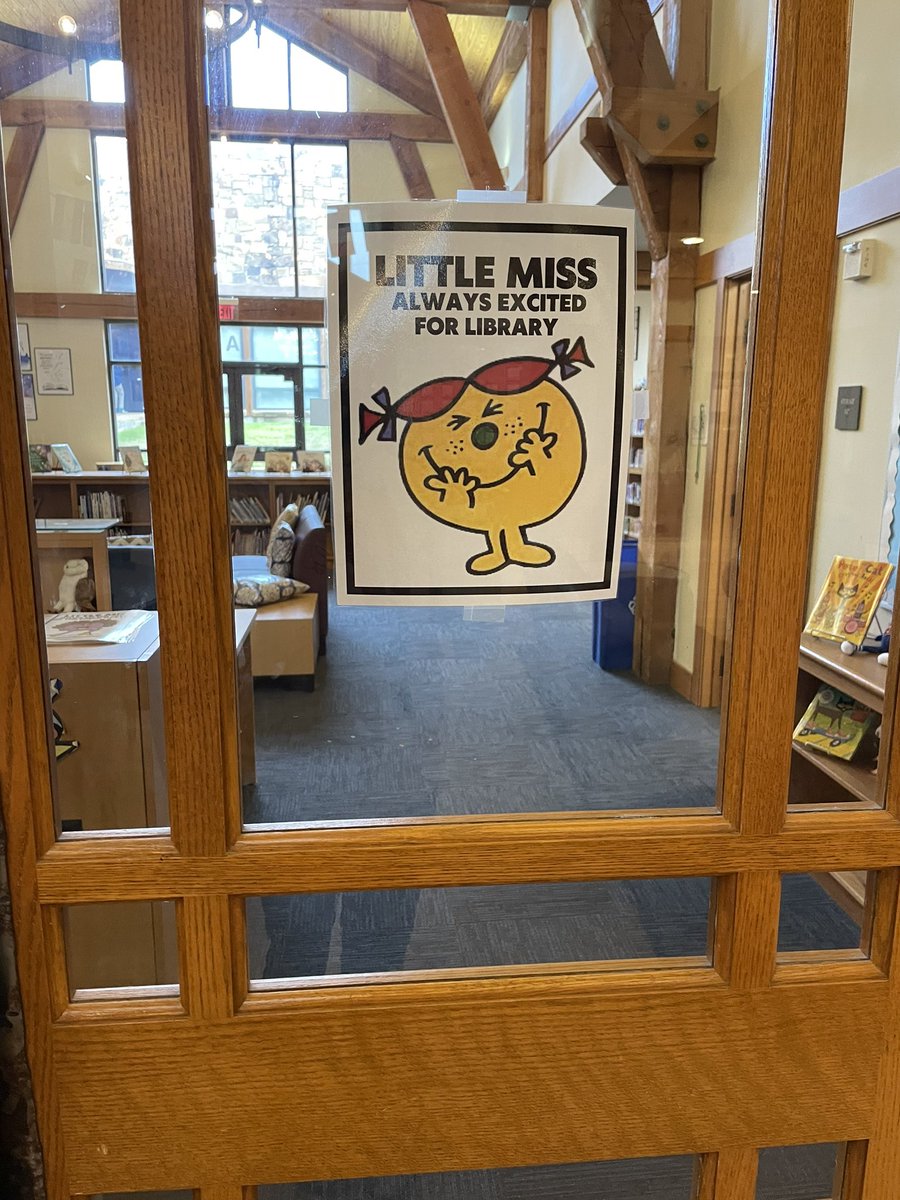 ibmisstitus's tweet image. Happy Friday from the Bradley Library!📚 #waexcels #wabradleylibrary