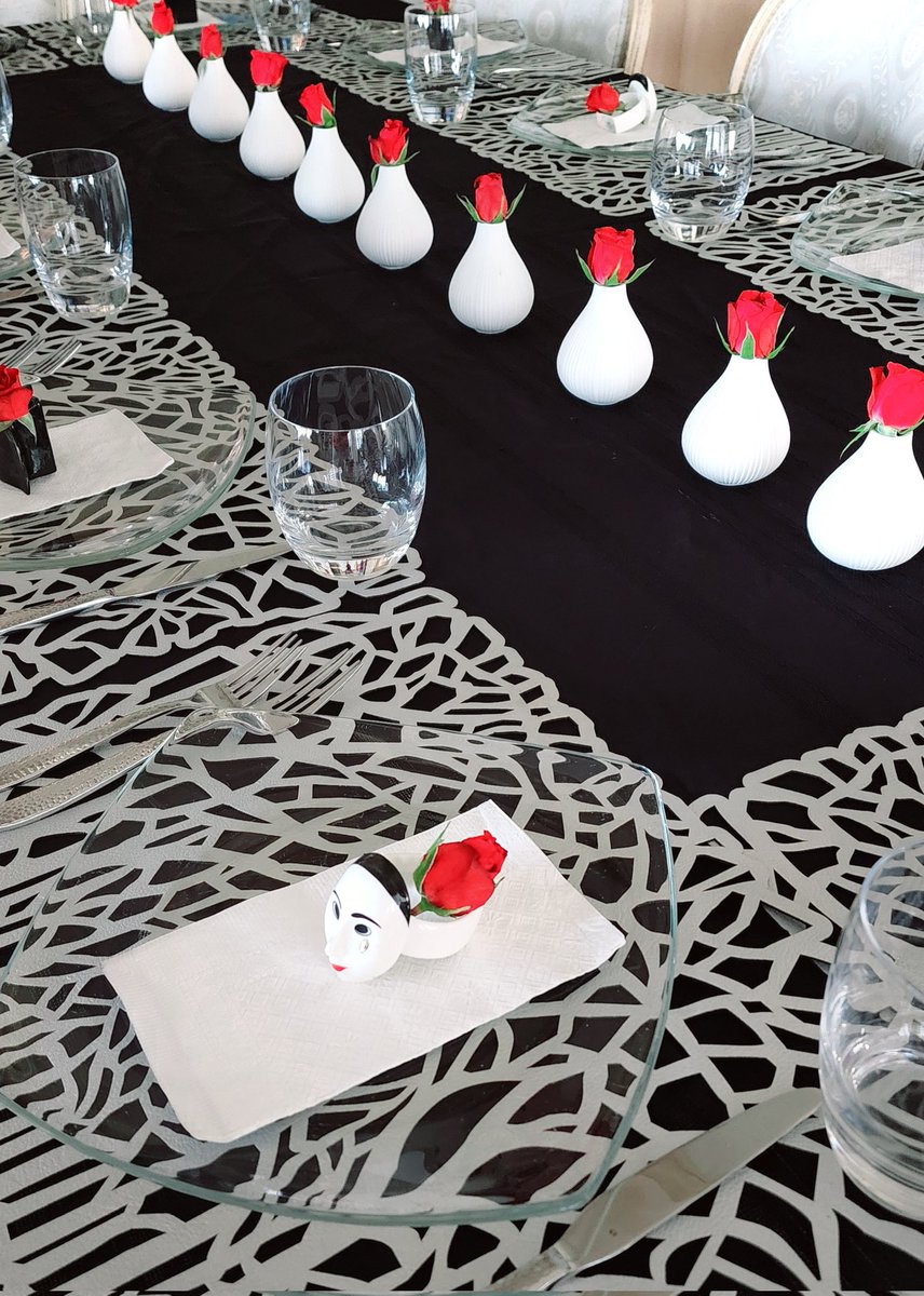 Black &amp; White with a touch of red.
Simple, elegant on budget 
#Tablesetting #onbudget #homeevents #passionateaboutideas
