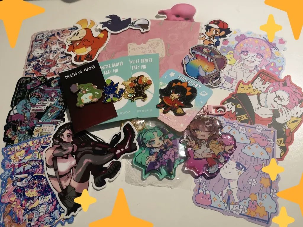 I got SO MUCH GOOD STUFF at FanExpo artist alley this year!!
Artists:
@thebourgyman
@weirdtakoyaki
@peteellisonart
@Sabtastique 
@2D_dey
@akanyte
@cypritree
@AngelsTale07
@AllisonMOToole
@Snaggypeets
@birdmanlyss
@beesinmyshoes
/glitterbonesboutique

Follow them all plz!!! 