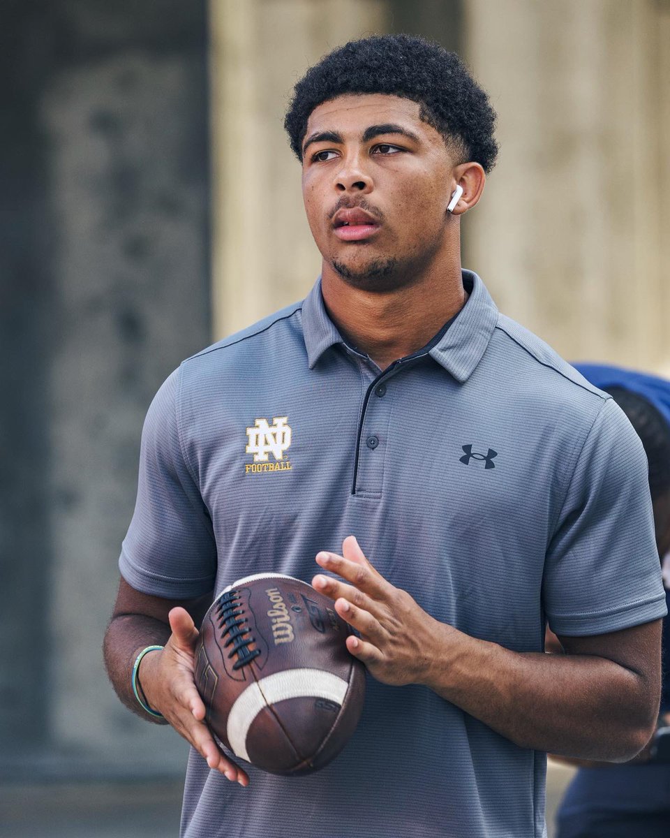 NDFootball's tweet photo. calm before the storm

#GoIrish https://t.co/apZuzmGqcu