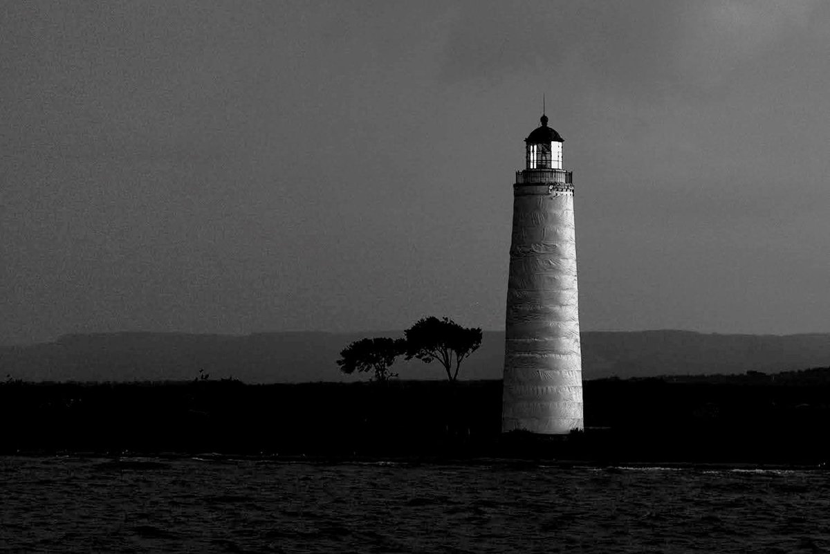 nottylighthouse's tweet photo. Nottawasaga Lighthouse  ✨ Photo courtesy of 
Doug Garland August 2019 #NLPS #NottawasagaLighthousePreservationSociety #Collingwood #GeorgianBay #Lighthouse https://t.co/rKF1NBBPo9