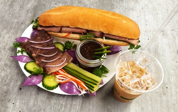 chrisdu54934070's tweet photo. Fresh Sub - Grand Opening

Delicious authentic Vietnamese grilled beef sandwich Grab and go
With a free Vietnamese ice coffee

6154 Fraser St. near 46th Vancouver 10am to 6pm

#Vietnamesefood
#Vietnamesefoods
#Vietnamesecuisine

#Vietnamesesandwich
#Vietnamesesandwichs https://t.co/2qOHeOfvGB